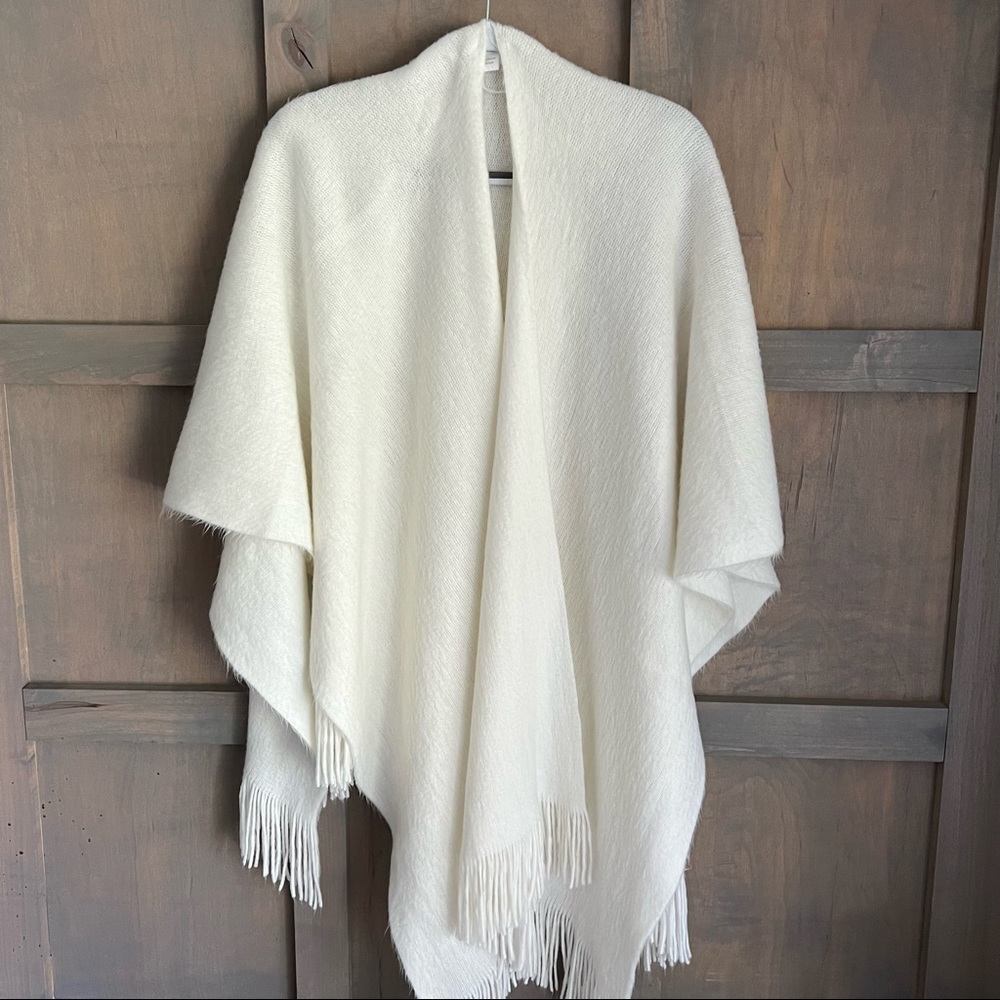 White fuzzy wrap sweater / poncho - one size fits all